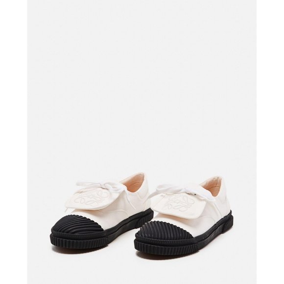 Loewe anagram flap sneakers - Gem LOEWE Anagram Embroidered Flap Low-Top Sneakers 38